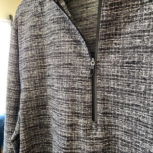 Men’s lululemon Surge 1/4 zip size medium
